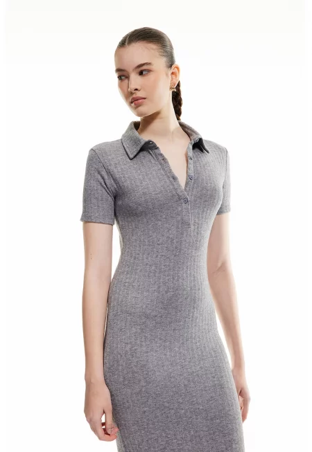 Рипсена рокля с яка