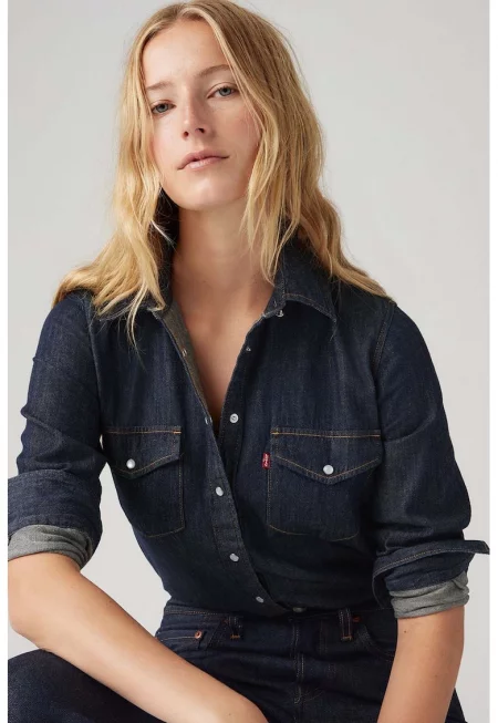 Риза от деним с джобове на гърдите