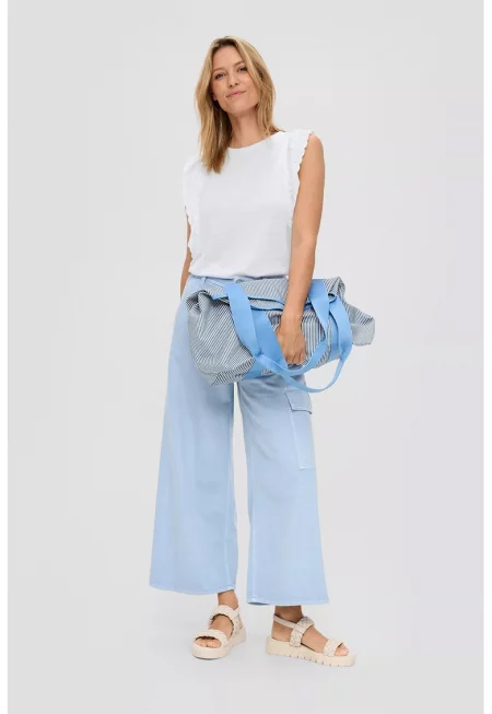 Топ с вълнообразни дантелени детайли