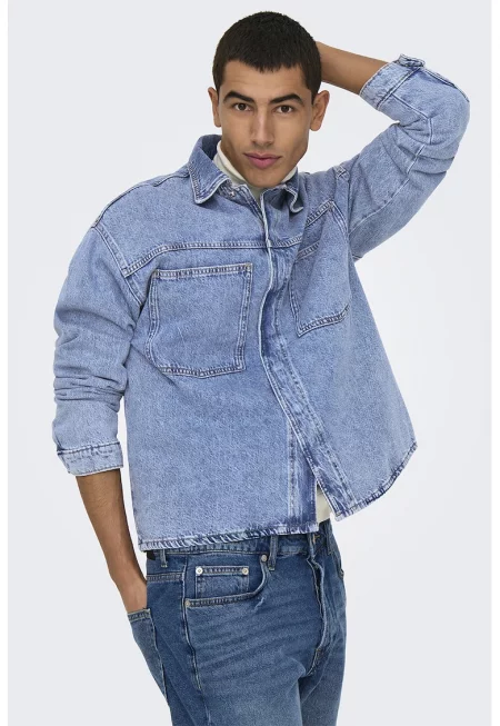 Яке от деним с джобове