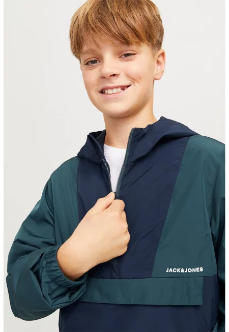 Яке с лого