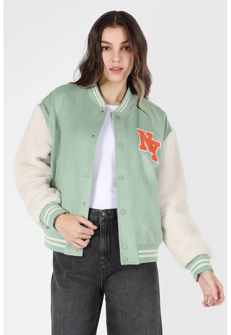 Яке с цветен блок и джобове встрани - Светлозелен/Мръснобял