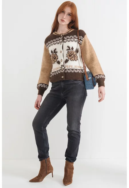 Жилетка с вълна с копчета