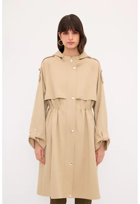 Дълго яке с качулка и регулируема талия