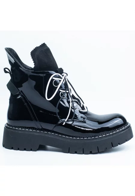 Дамски боти D15-40311 - Лачени - Бял/Черен -