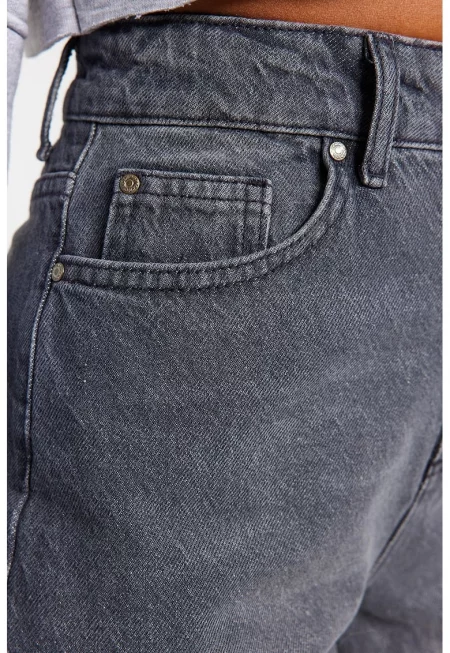 Дънки Mom с висока талия