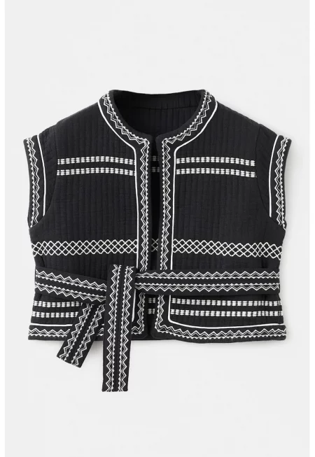 Елек с органичен памук и бродерии