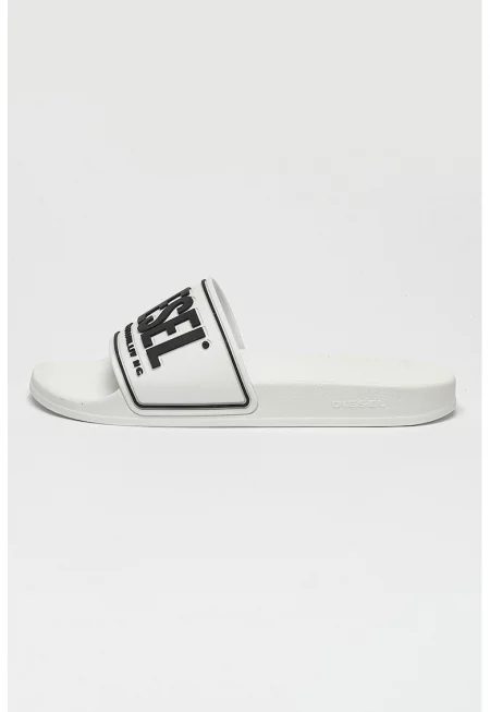 Гумени чехли Mayemi с релефно лого