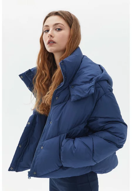 Капитонирано зимно яке с качулка