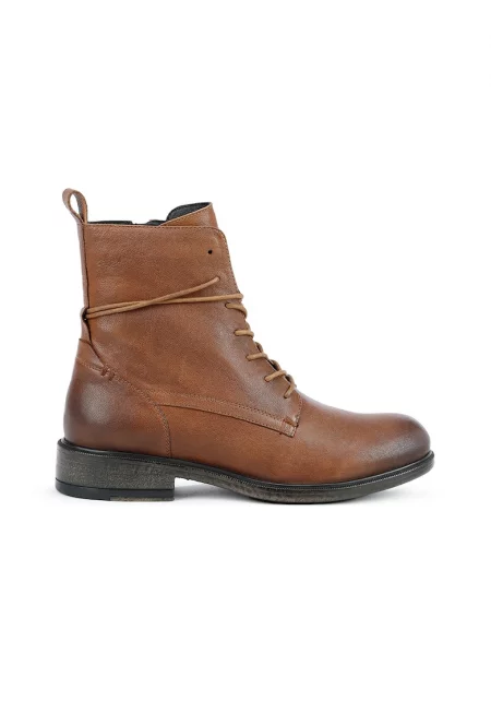 Кожени боти с овален връх