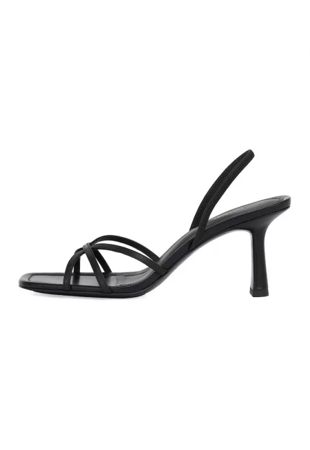 Кожени сандали с каишки - Черен