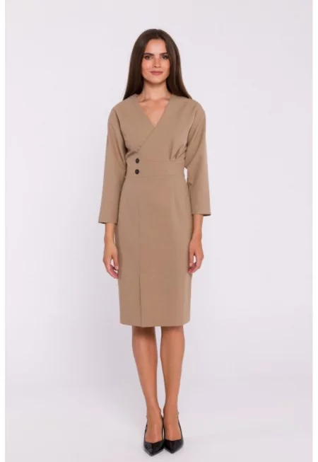 Миди рокля тип молив с декоративни копчета