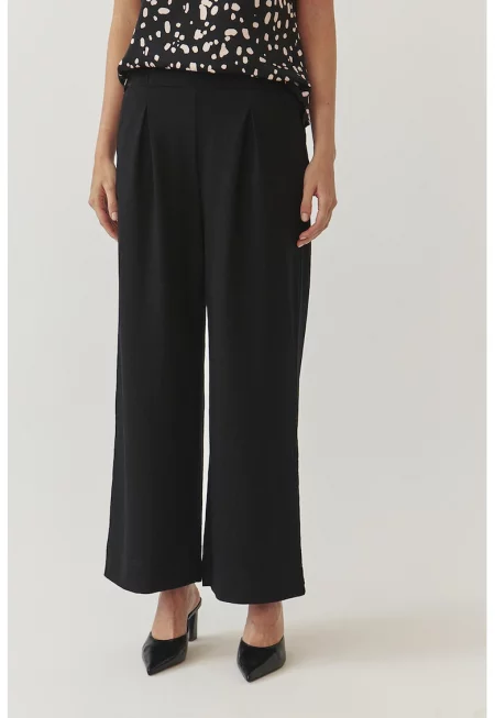 Панталон с набирания отпред - Черен