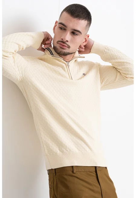 Пуловер с къс цип