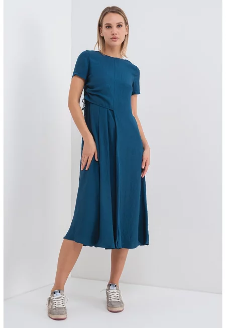 Разкроена рокля с набирания встрани - Петролно синьо