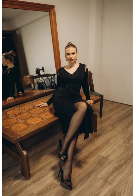 Шпиц рокля с цепка - Черен