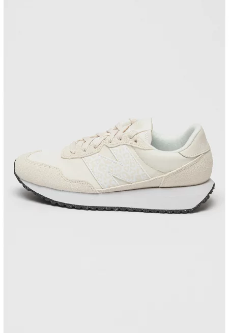 Спортни обувки 237 с велур - Светло бежово