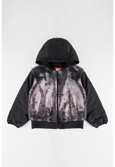 Яке Jully с качулка и два вида релеф