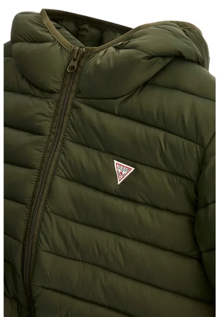 Зимно олекотено и капитонирано яке с качулка