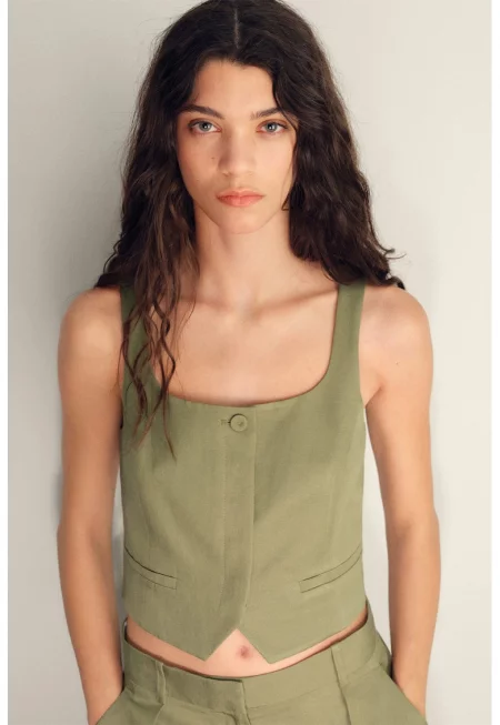 Къс елек с лен