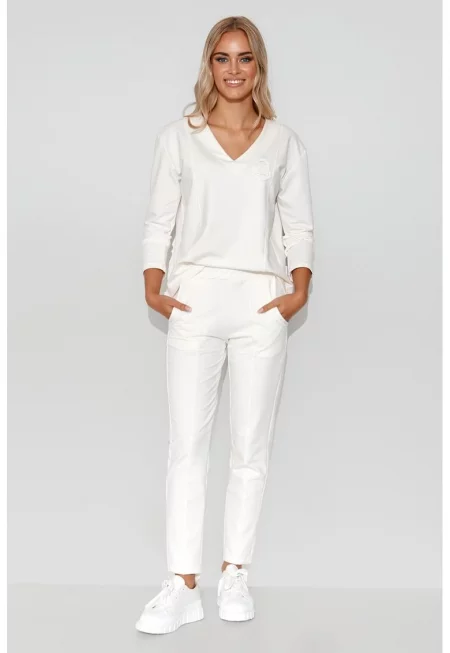 Макадамия - Комплект панталон и блуза с V-образно деколте и бродирано лого