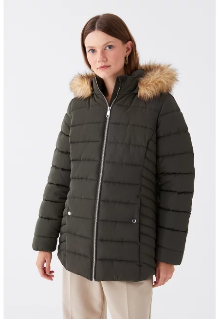 Подплатено зимно яке с качулка с еко пух