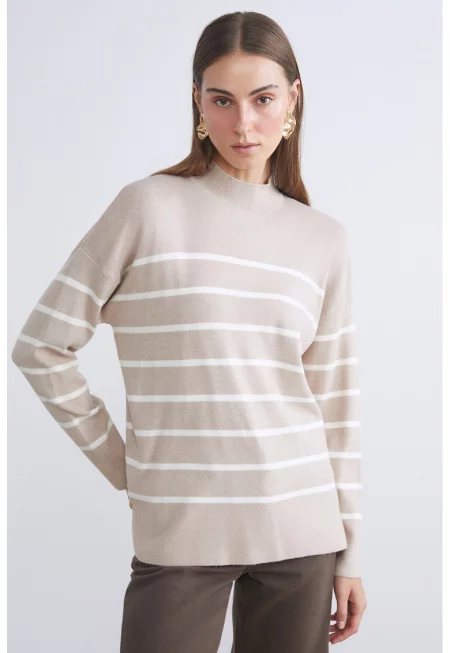 Раиран пуловер с паднали ръкави