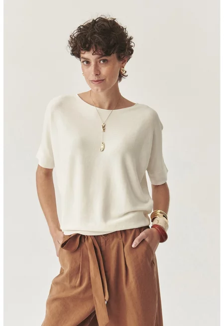 Свободна тениска с деколте-лодка