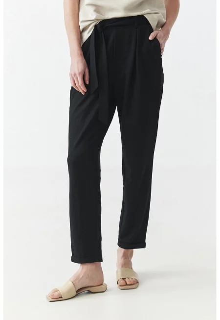 Панталон над глезена с басти - Черен