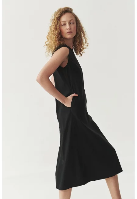 Права миди рокля с джобове - Черен