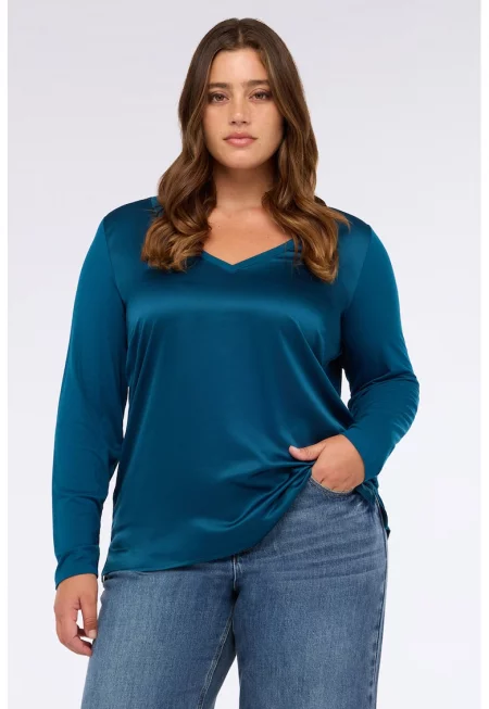 Сатинирана шпиц блуза