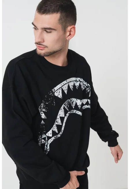 Суитшърт с овално деколте и графична шарка - Черен