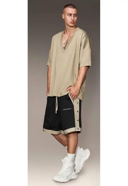 Бермуди с капси - B16514 - Черен/Бежов