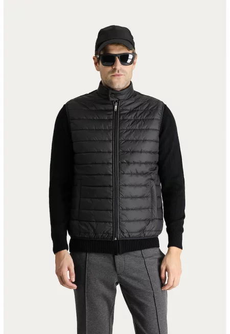 Капитониран елек с цип