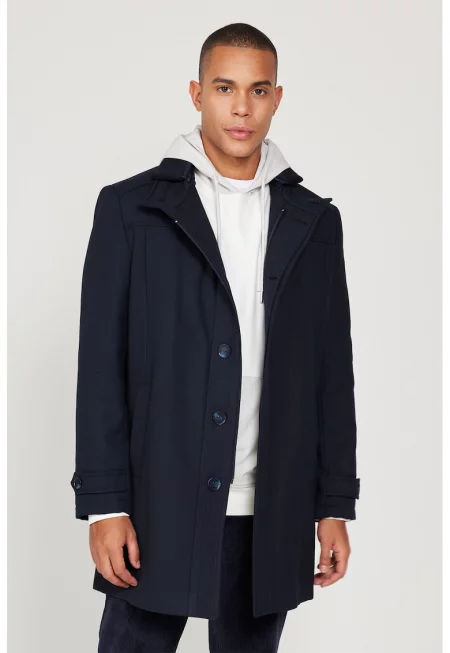 Палто с джобове встрани