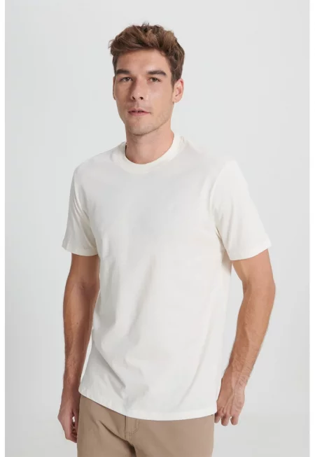 Памучна тениска с овално деколте