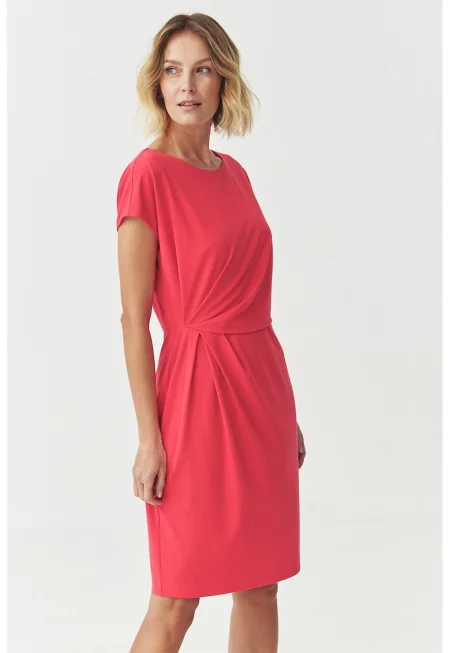 Разкроена рокля с овално деколте - Червен