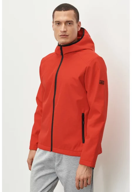 Яке с качулка и джобове встрани