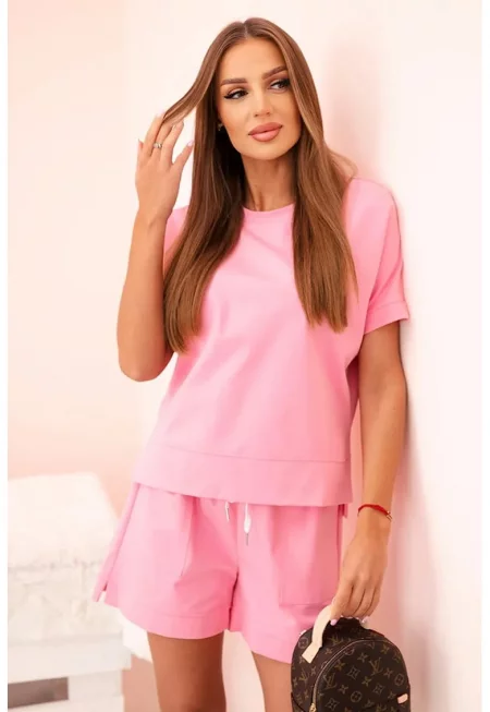 Комплект тениска и къси панталони -