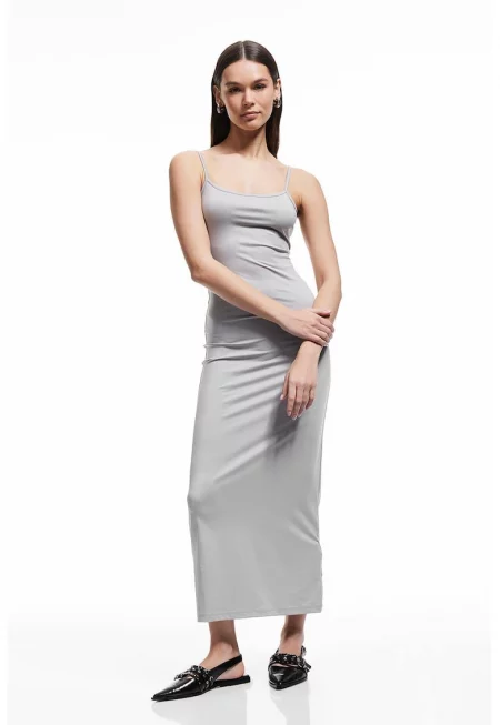 Миди рокля с регулируеми презрамки