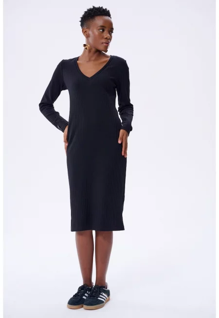 Раирана рокля с вталена кройка Розалинда