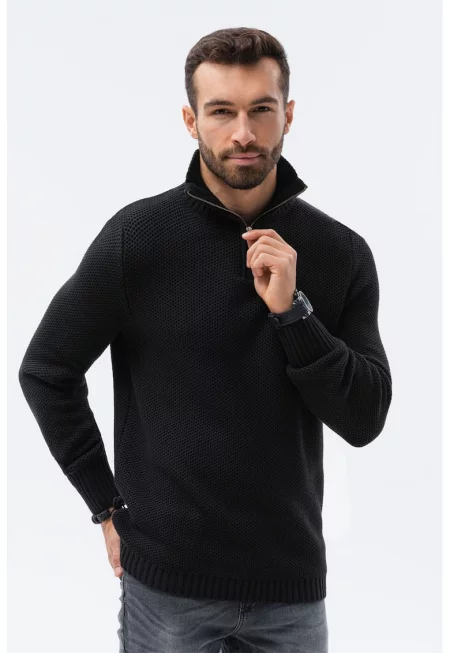 Релефен пуловер с висока яка