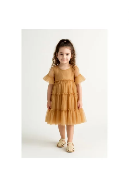 Рокля от тюл с къси ръкави