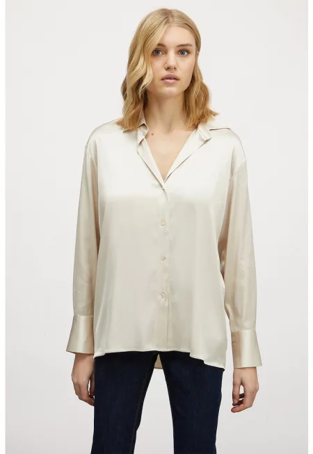 Сатинирана риза