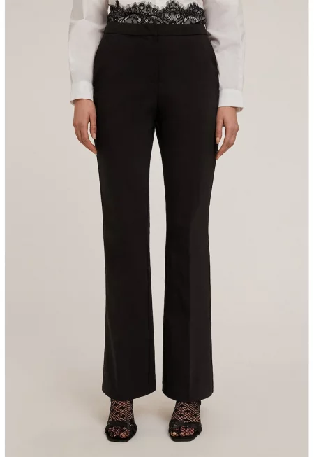 Скъсен панталон със странични джобове - Черен