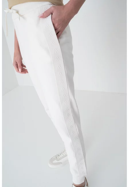 Спортен панталон със скосени джобове - Светло бежово