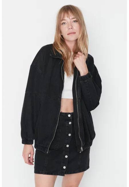 Уголемено дънково яке