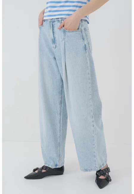 Дънки с набирания - Бледо синьо