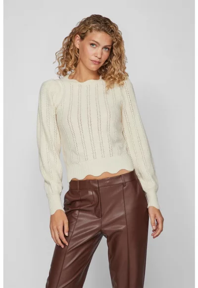 Къс пуловер с ажур