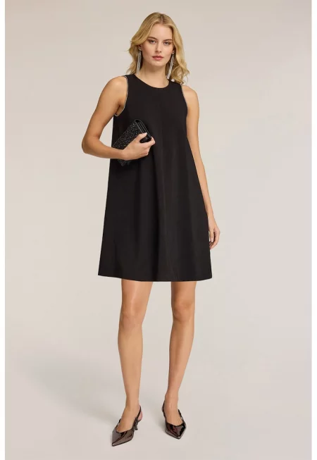 Къса свободна рокля